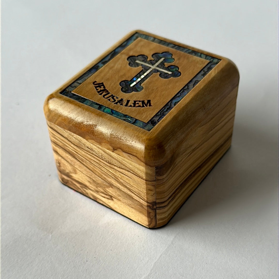 Small Jewelry/Rosary Box (Mother of Pearl)