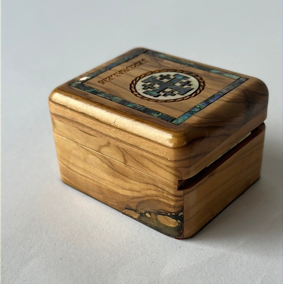 Small Jewelry/Rosary Box (Mother of Pearl)