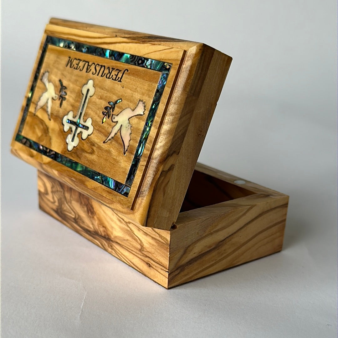 Jewelry/Rosary Box (Mother of Pearl)